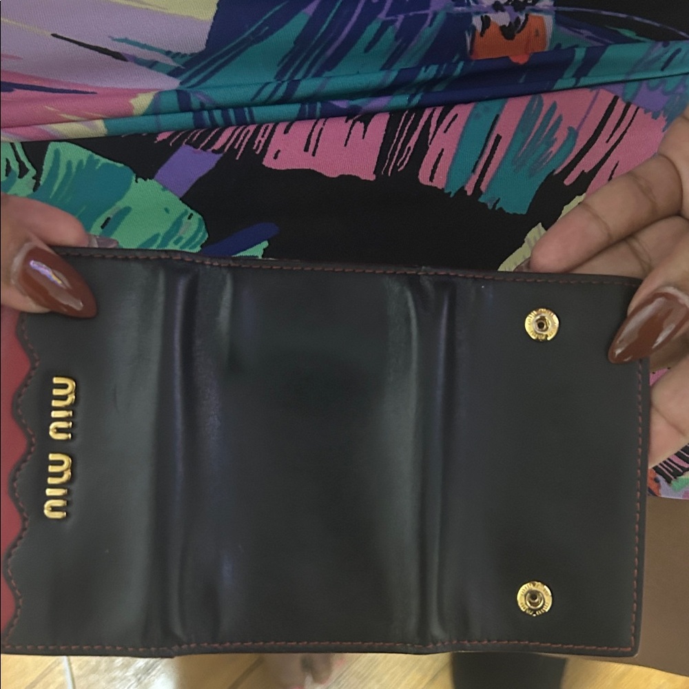Miu Miu Black and Red Leather 6 Key Holder Wallet - Picture 3 of 6